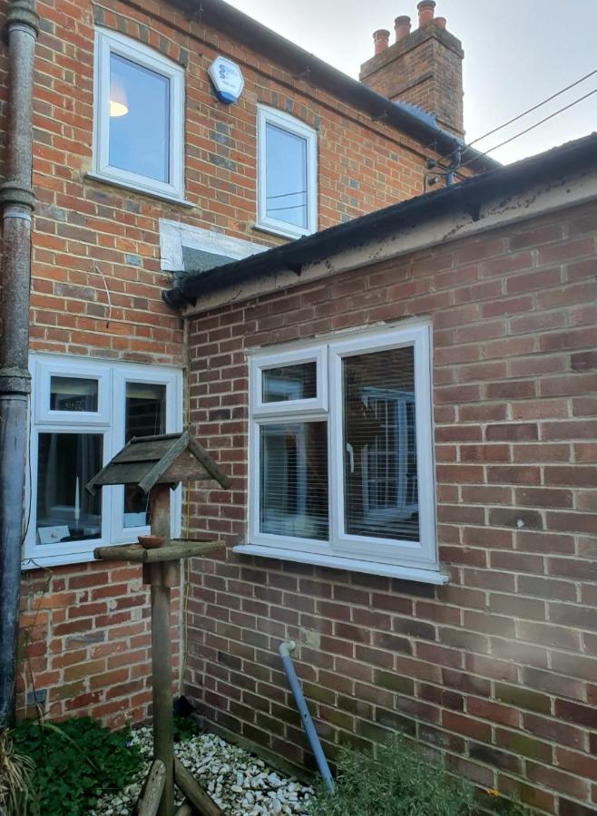 Charming Kintbury Cottage エクステリア 写真